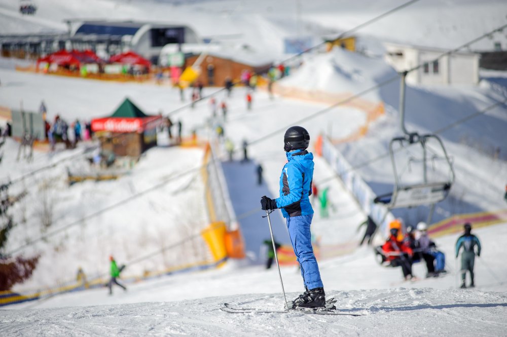 Skiing at Ski Dubai Al Barsha